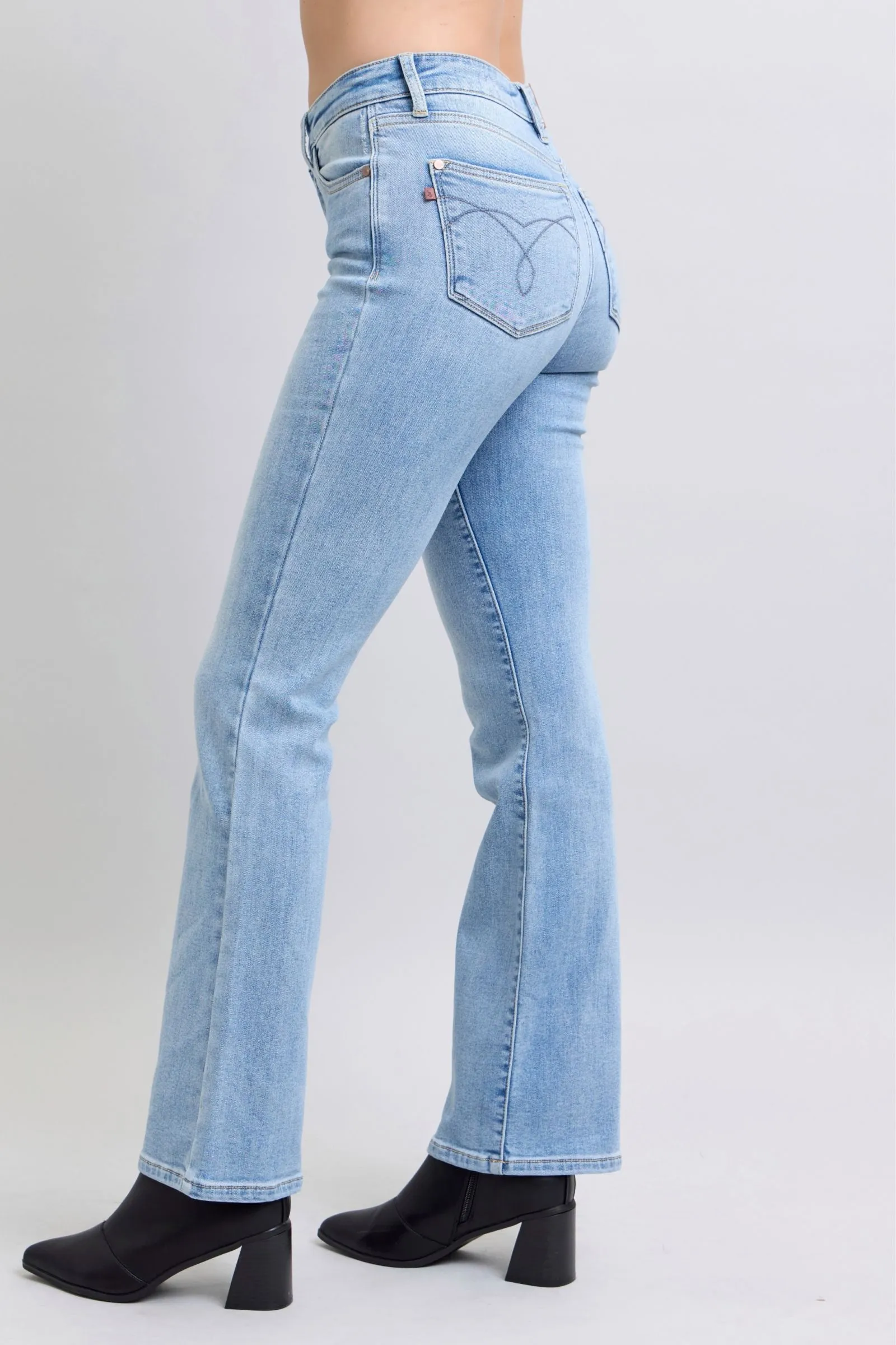 Judy Blue Mid Rise Thermal Bootcut Denim Jeans 82620