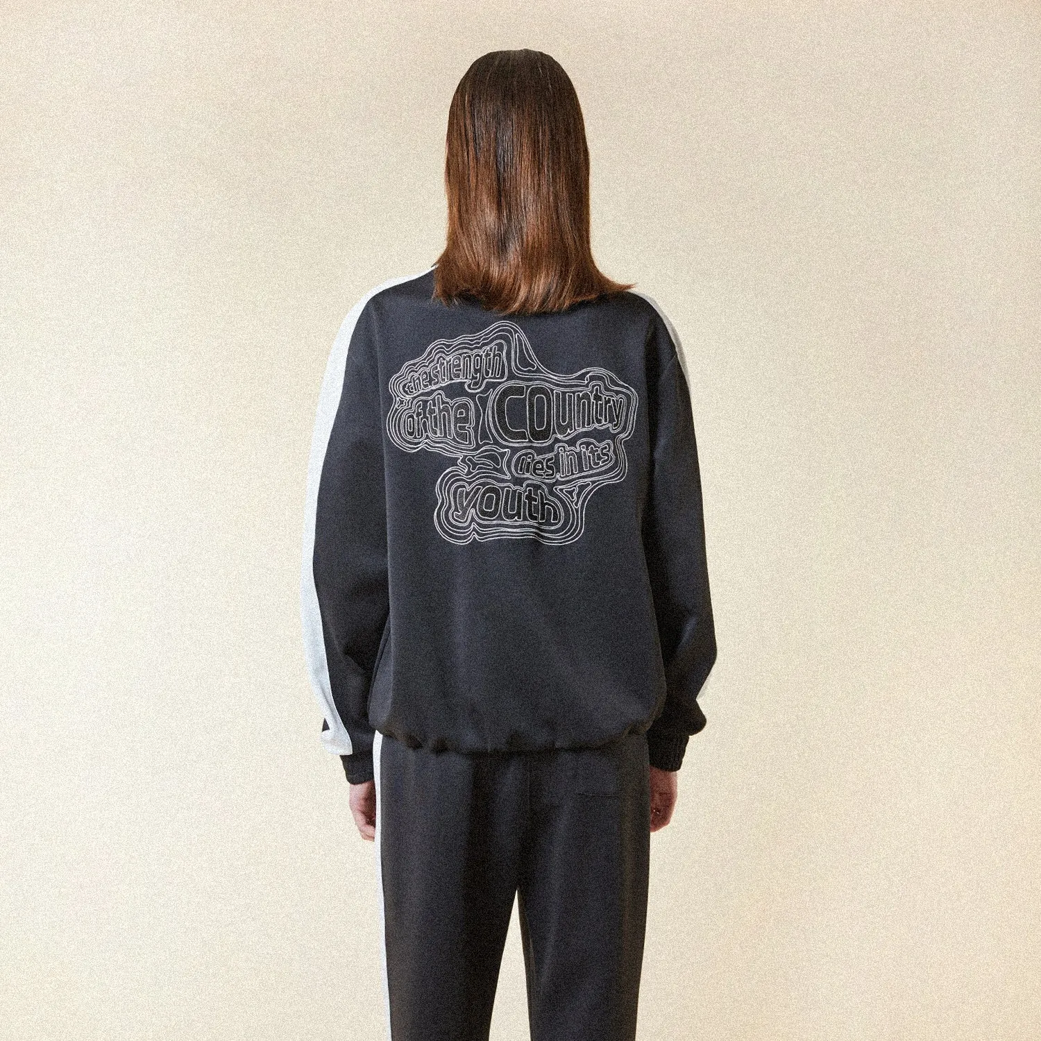 STRENGTH TRACK TOP - BLACK/WHITE