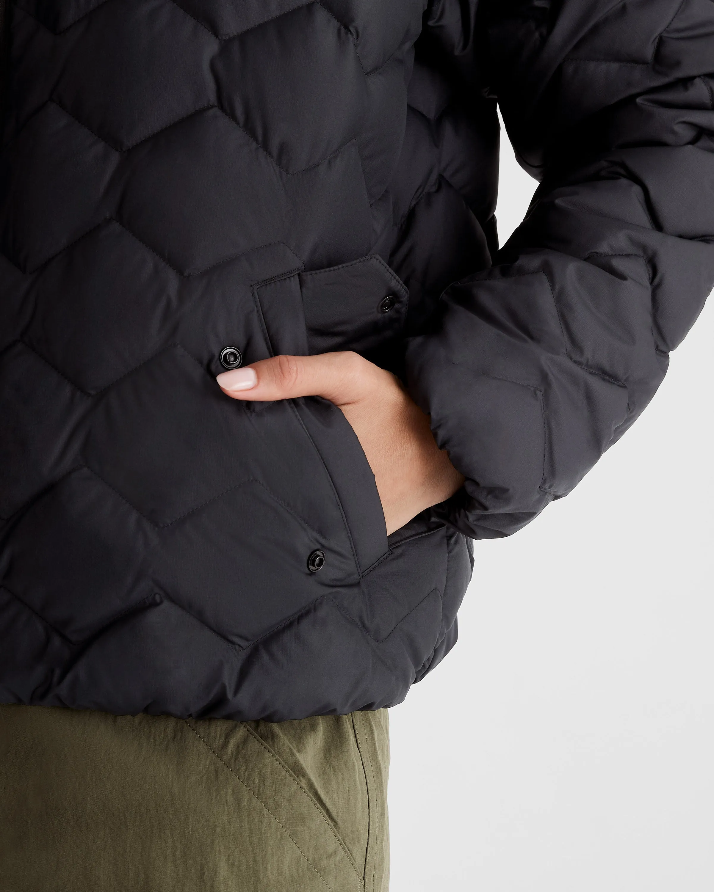 Women's Any Time Down Short Jacket - Black Stingray