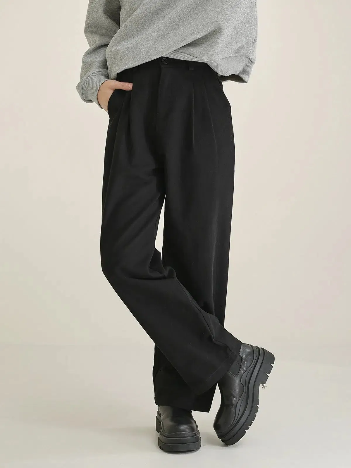 Zhou Minimal Detail Bootcut Pants